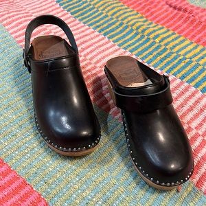 Hardly worn Troentorp clogs perfect condition